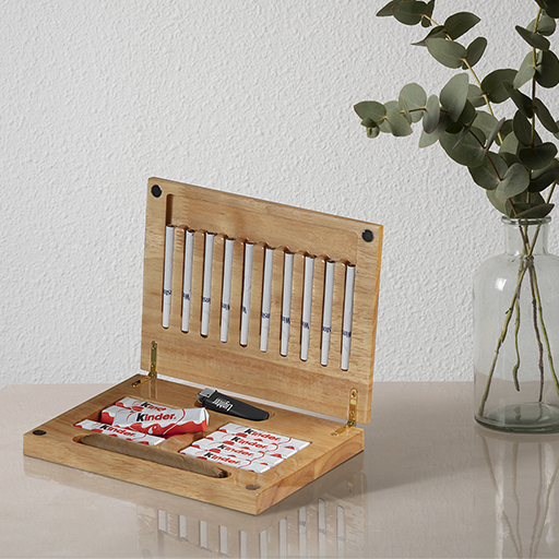 8 Cigarette Box (Royal Box) - Image 1