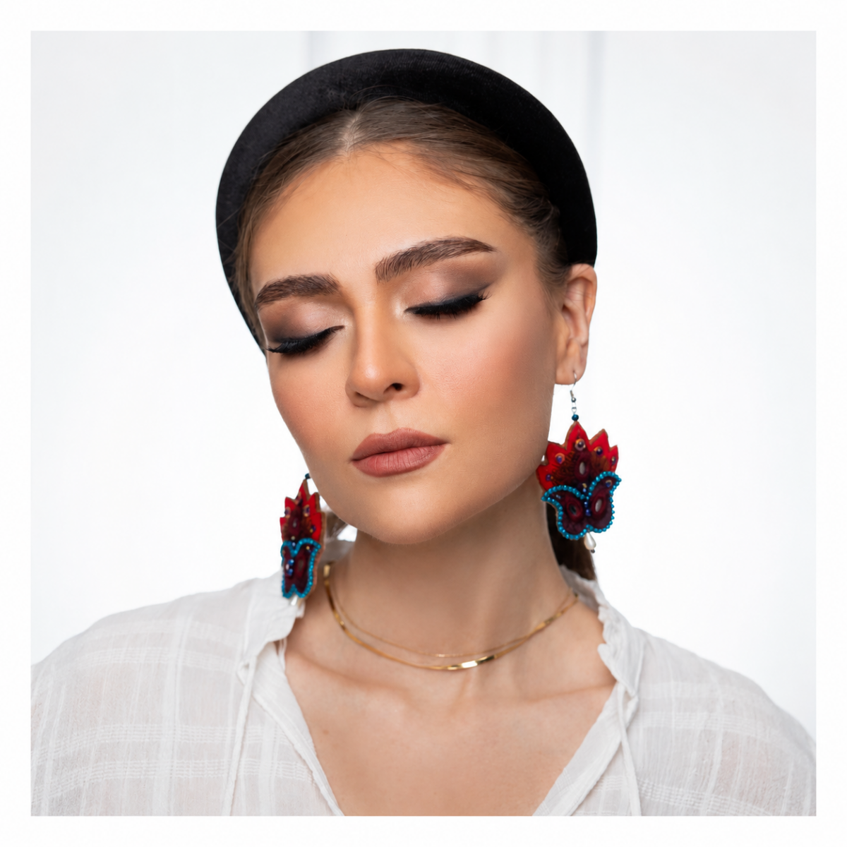 Tavosi Earrings - Image 2